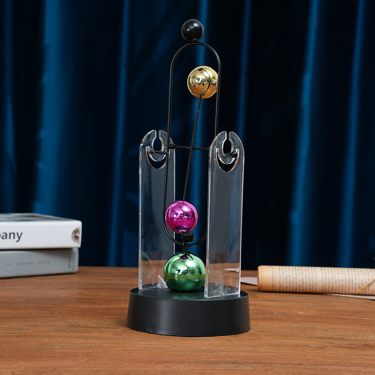 Маятник Ньютона: Декоративный  – обзор и цена Solar System Orrery